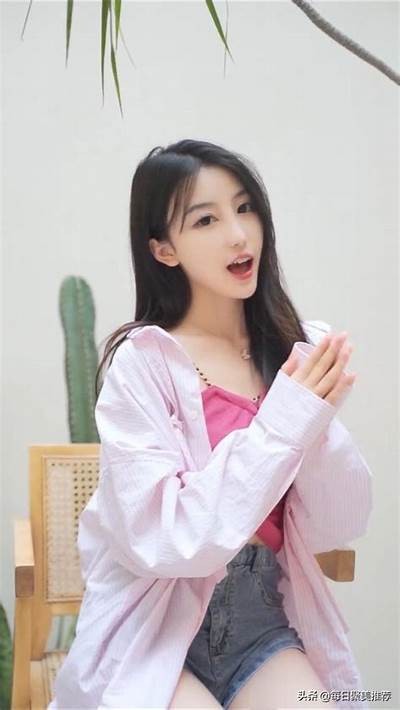 抖音主播苏心糖：甜美生活与精彩分享的魅力女孩
