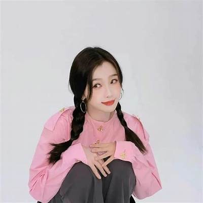 甜美主播头像合集：精选风格各异的女性糖心形象展示