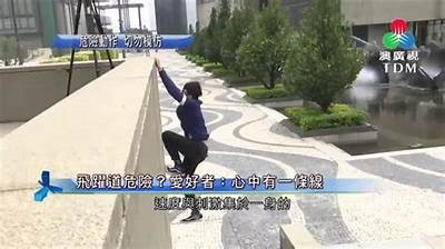 当然可以！请提供您想要模仿的标题，我将帮您重新生成。