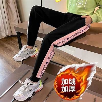 糖心小熊：直播行业的新星，背后的故事与魅力解析