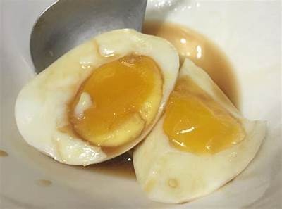 “热卖糖心皮蛋，主播亲自推荐美味食材，快来尝鲜！”