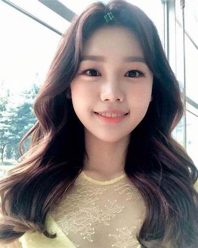 甜美主播排行榜:盘点那些让人心动的直播明星