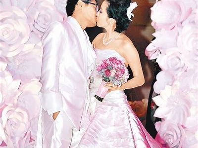 糖心主播喜嫁，甜蜜婚礼引发粉丝热议！