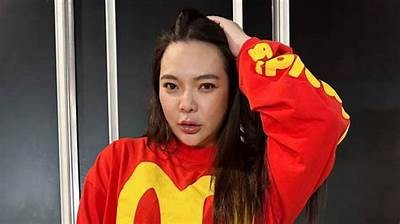 心甜如糖的小熊主播，带你体验温馨可爱的直播时光！