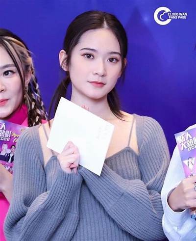 《糖心》这首歌的演唱者是谁？唱的内容背景解析。