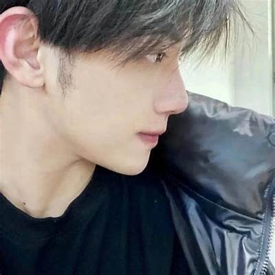 男生版糖心主播头像设计，个性化形象展现与众不同的魅力