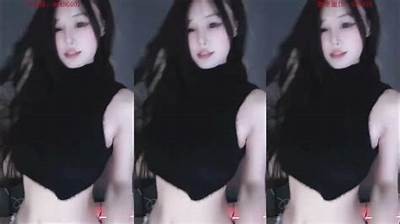 《甜美主播CC：与粉丝的暖心互动时刻》