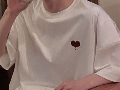 男生甜美风格头像，适合糖心主播使用的个性化设计图片