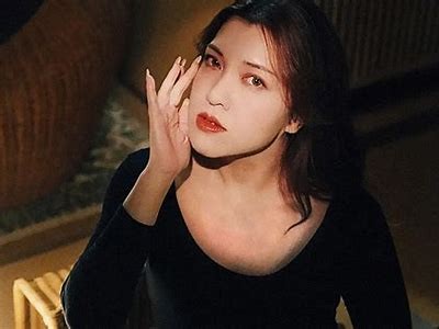 《糖心》这首歌的演唱者是谁？主播们的推荐歌曲解析！