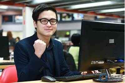 甜美主播白毛，带你探索精彩直播世界